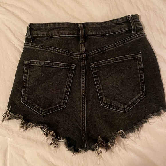 Zara jean shorts - Picture 2 of 2